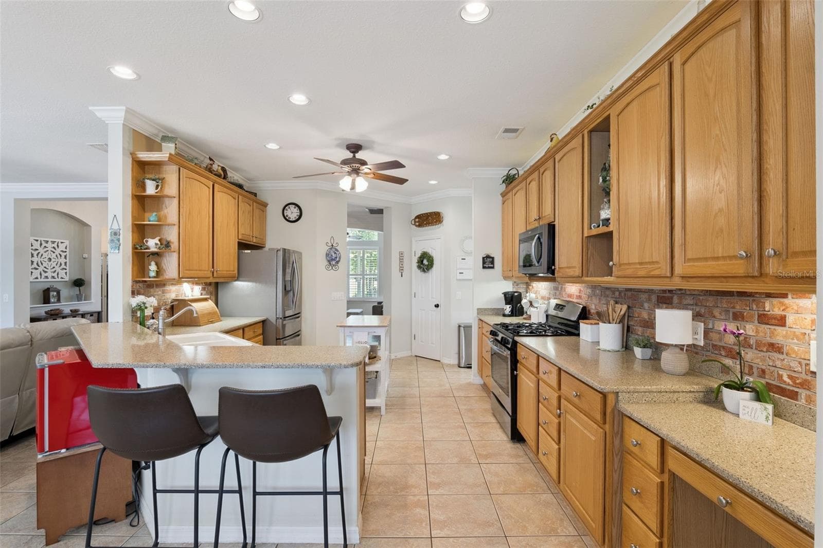 Single Family Residence at 106 OAK HAVEN CIR, DELAND, photo 16 of 49