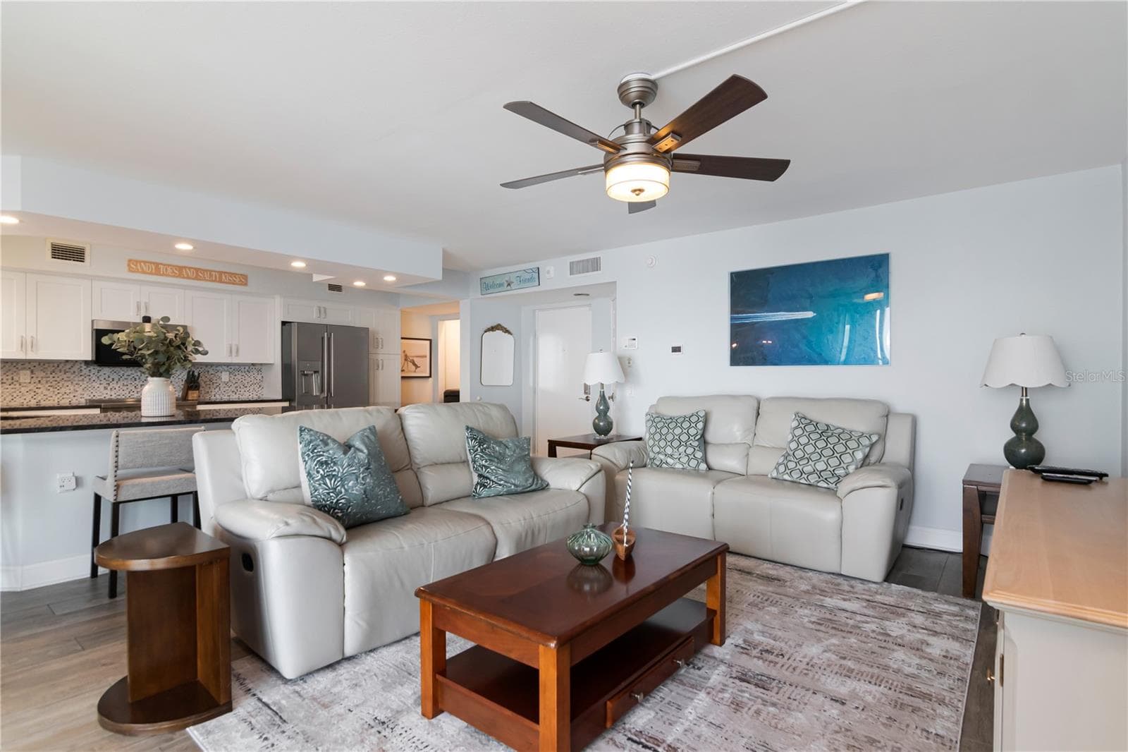 living room & kitchen - 5729 PUERTA DEL SOL BLVD S #381, ST PETERSBURG