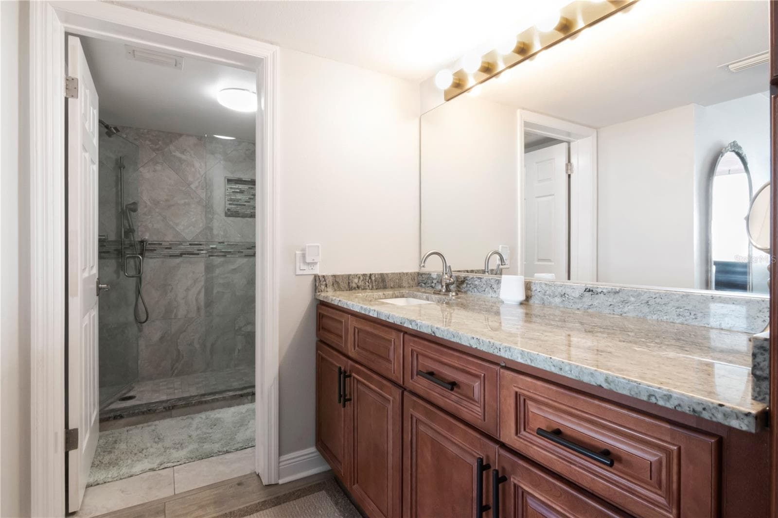 Primary bath - 5729 PUERTA DEL SOL BLVD S #381, ST PETERSBURG