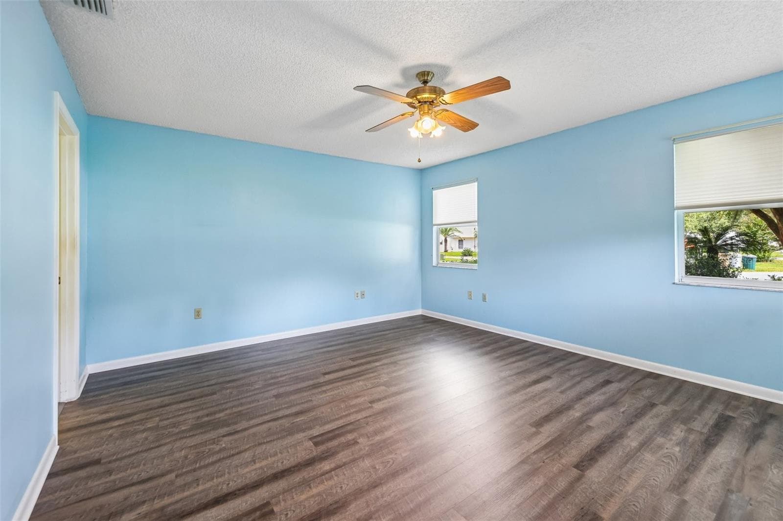 Single Family Residence at 1607 SELKIRK DR, LEESBURG, photo 28 of 53