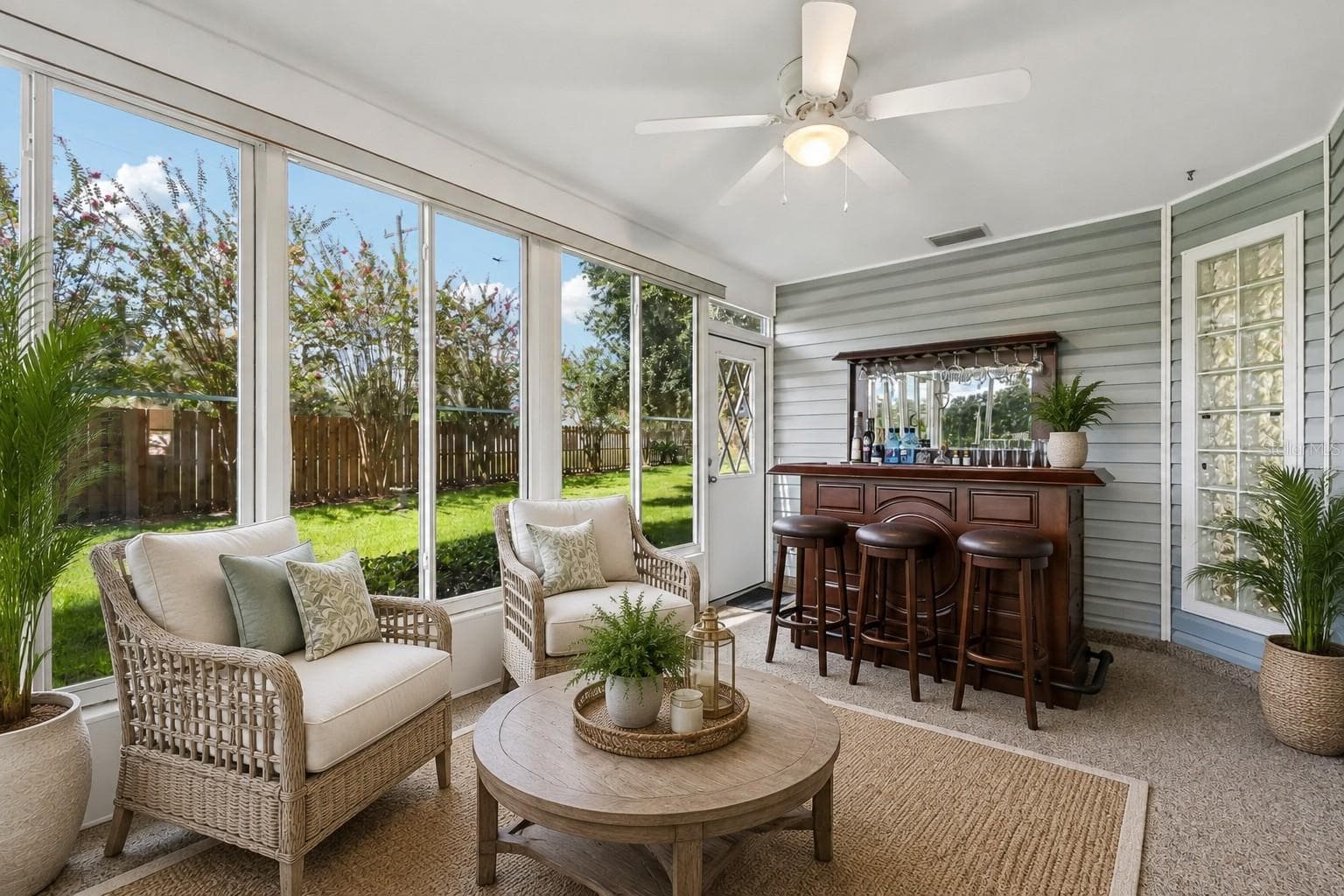 VIRTUAL STAGED - 1607 SELKIRK DR, LEESBURG