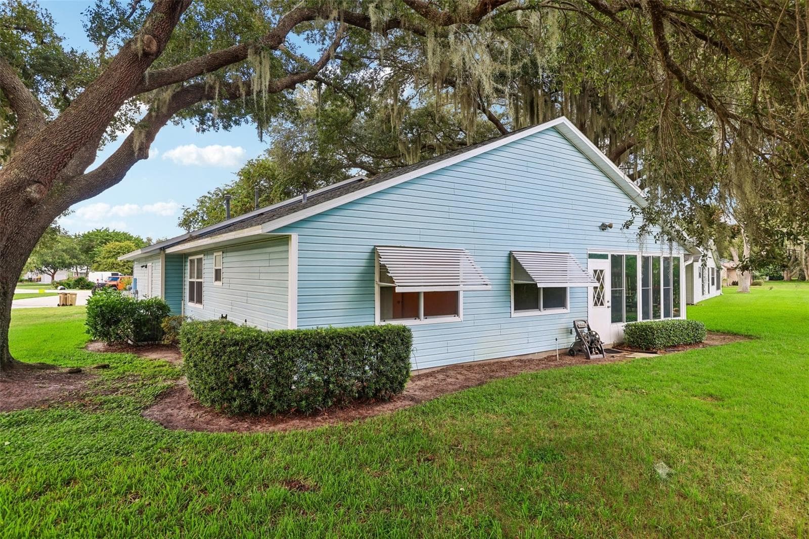 Single Family Residence at 1607 SELKIRK DR, LEESBURG, photo 44 of 53