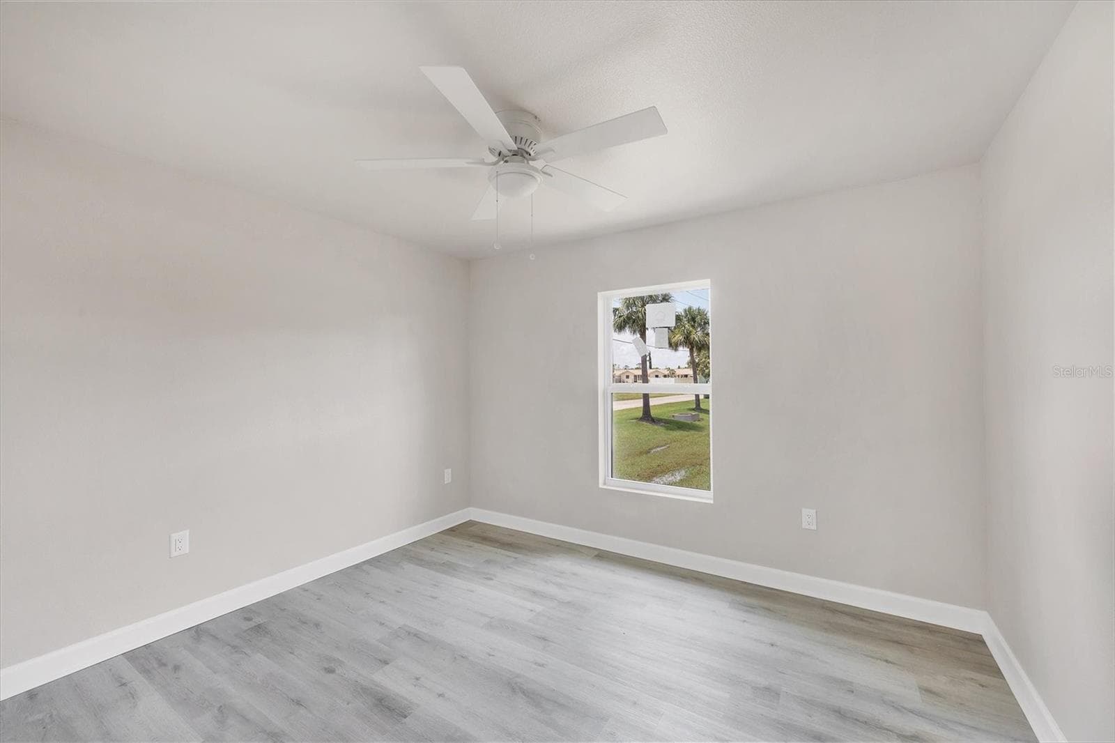 Triplex at 238 BOUNDARY BLVD, ROTONDA WEST, photo 17 of 52