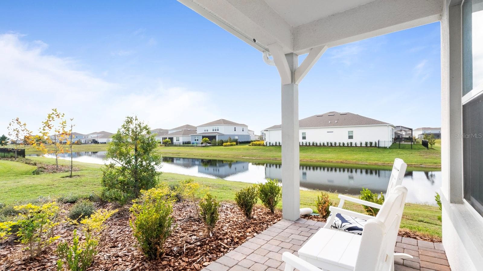 Single Family Residence at 13726 TYBEE BEACH LN, ORLANDO, photo 3 of 45