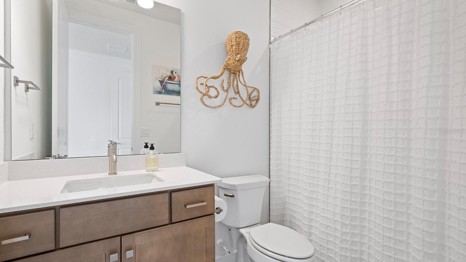 Single Family Residence at 13726 TYBEE BEACH LN, ORLANDO, photo 31 of 45