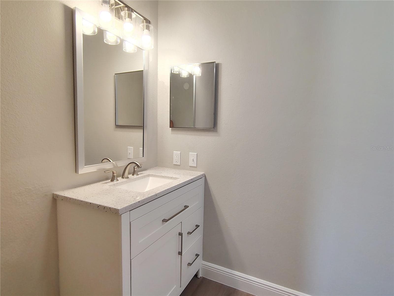 Manufactured Home at 702 TURNBERRY LN, LADY LAKE, photo 11 of 17