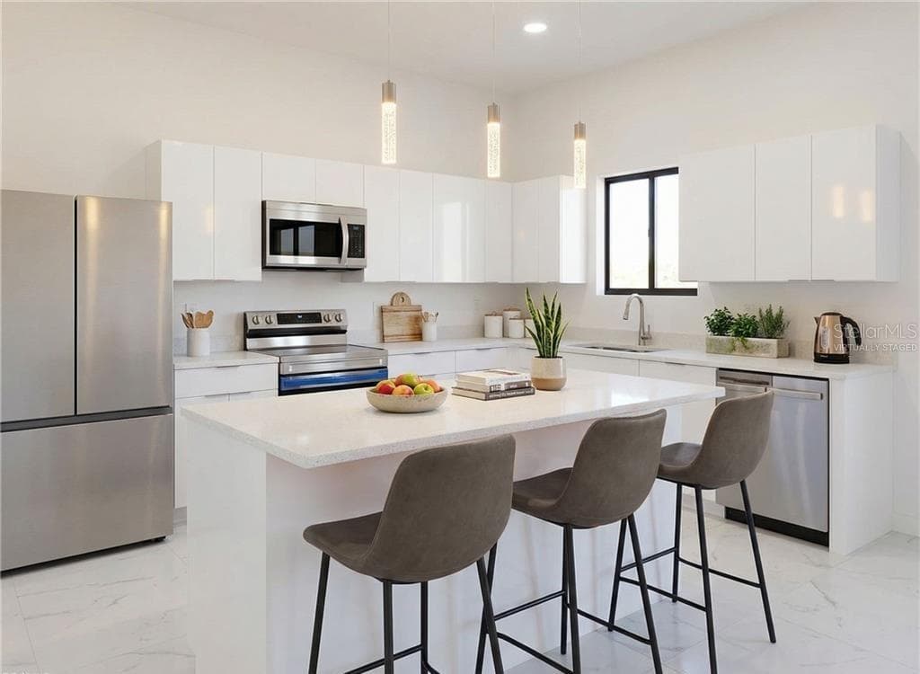 virtually staged - 4333 NW 34TH LN, CAPE CORAL