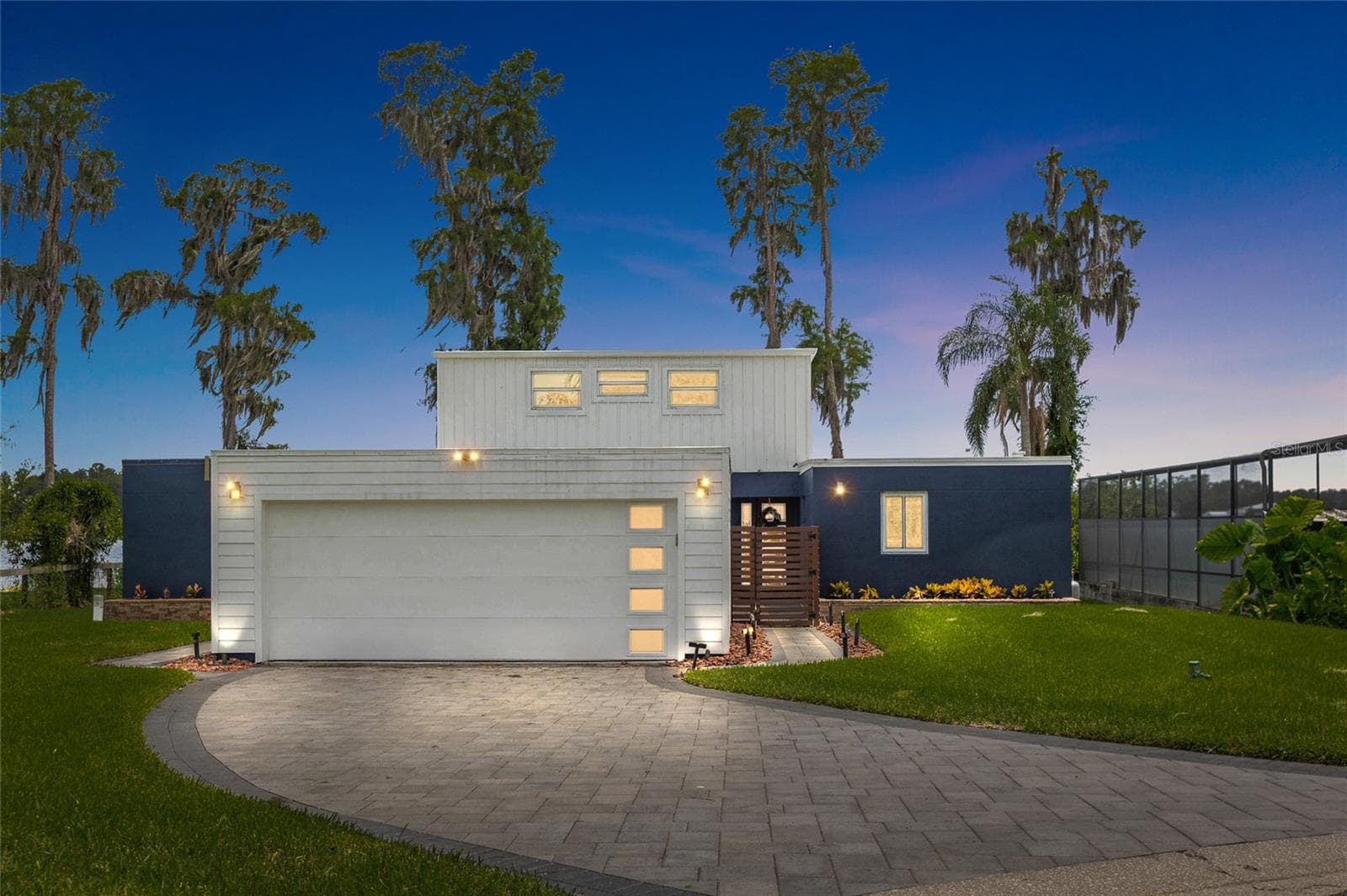 Single Family Residence at 18200 CYPRESS COVE LN, LUTZ, photo 2 of 74