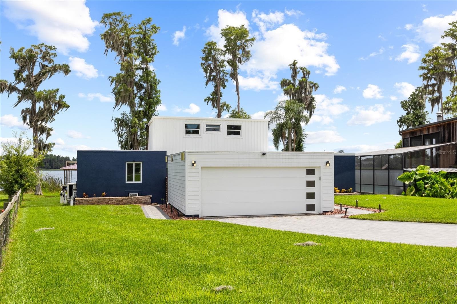 Single Family Residence at 18200 CYPRESS COVE LN, LUTZ, photo 7 of 74