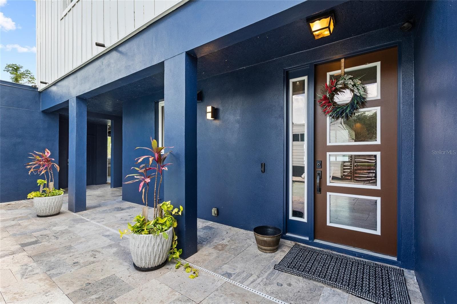 Single Family Residence at 18200 CYPRESS COVE LN, LUTZ, photo 10 of 74