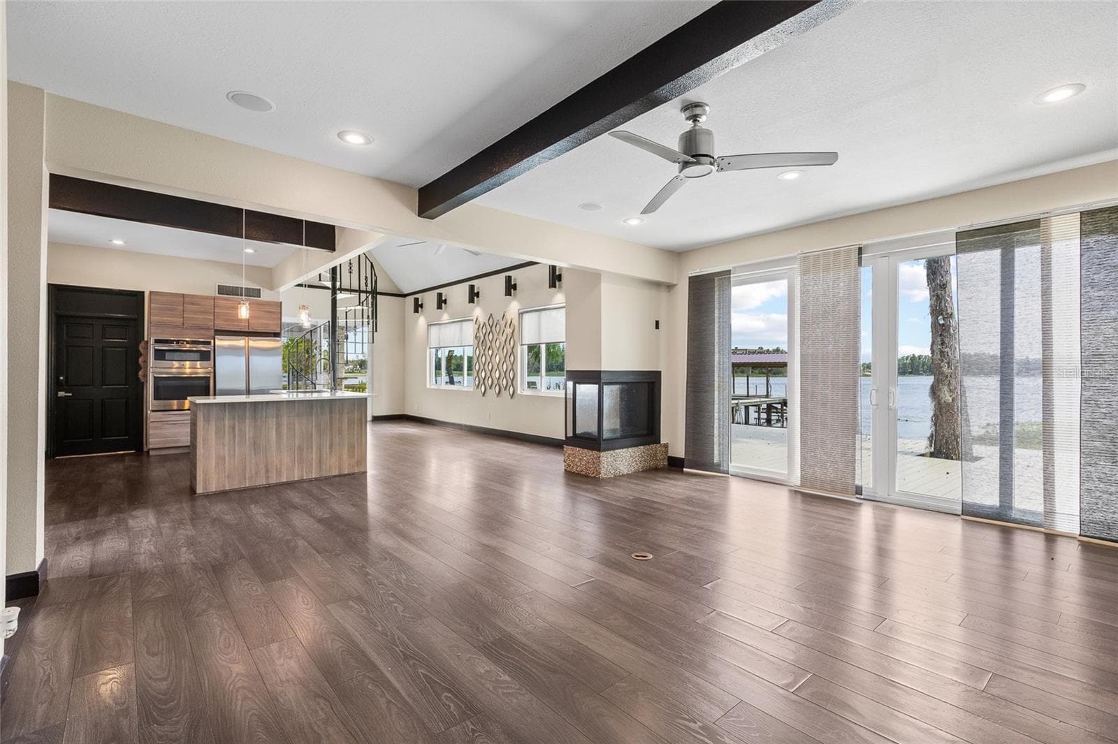 Single Family Residence at 18200 CYPRESS COVE LN, LUTZ, photo 14 of 74