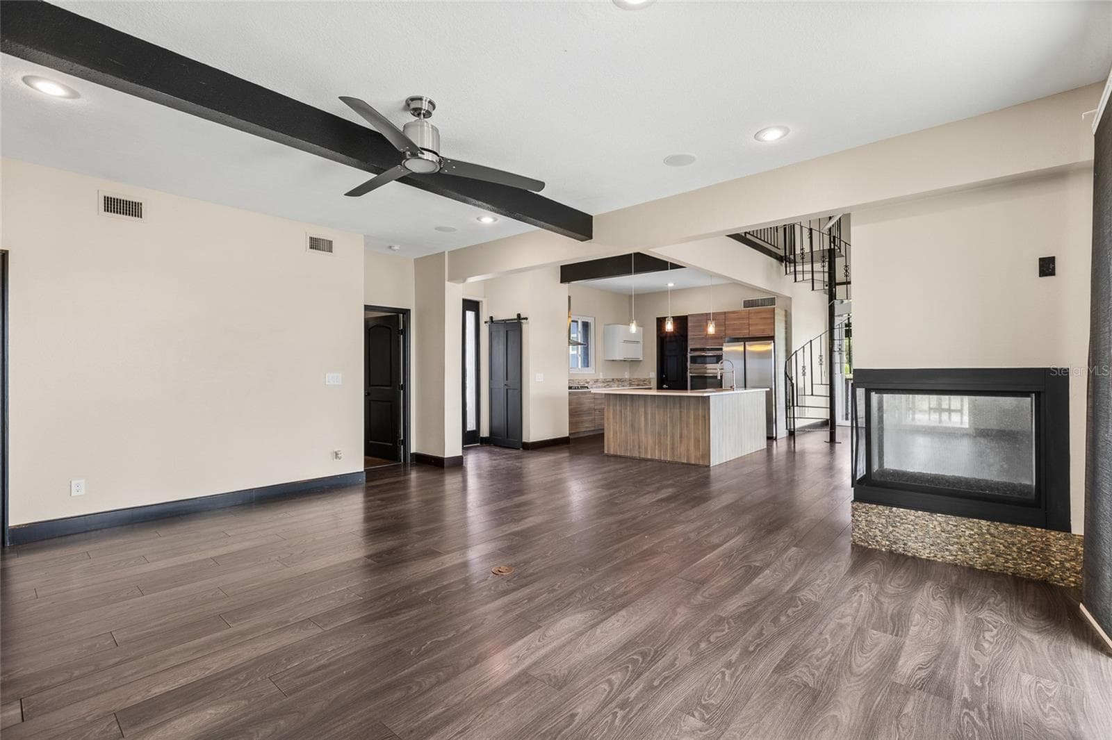 Single Family Residence at 18200 CYPRESS COVE LN, LUTZ, photo 15 of 74