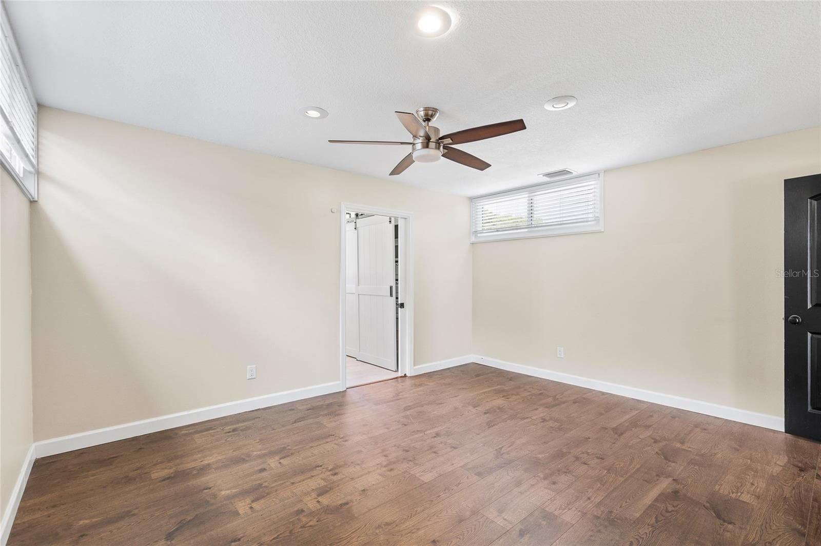 Single Family Residence at 18200 CYPRESS COVE LN, LUTZ, photo 26 of 74