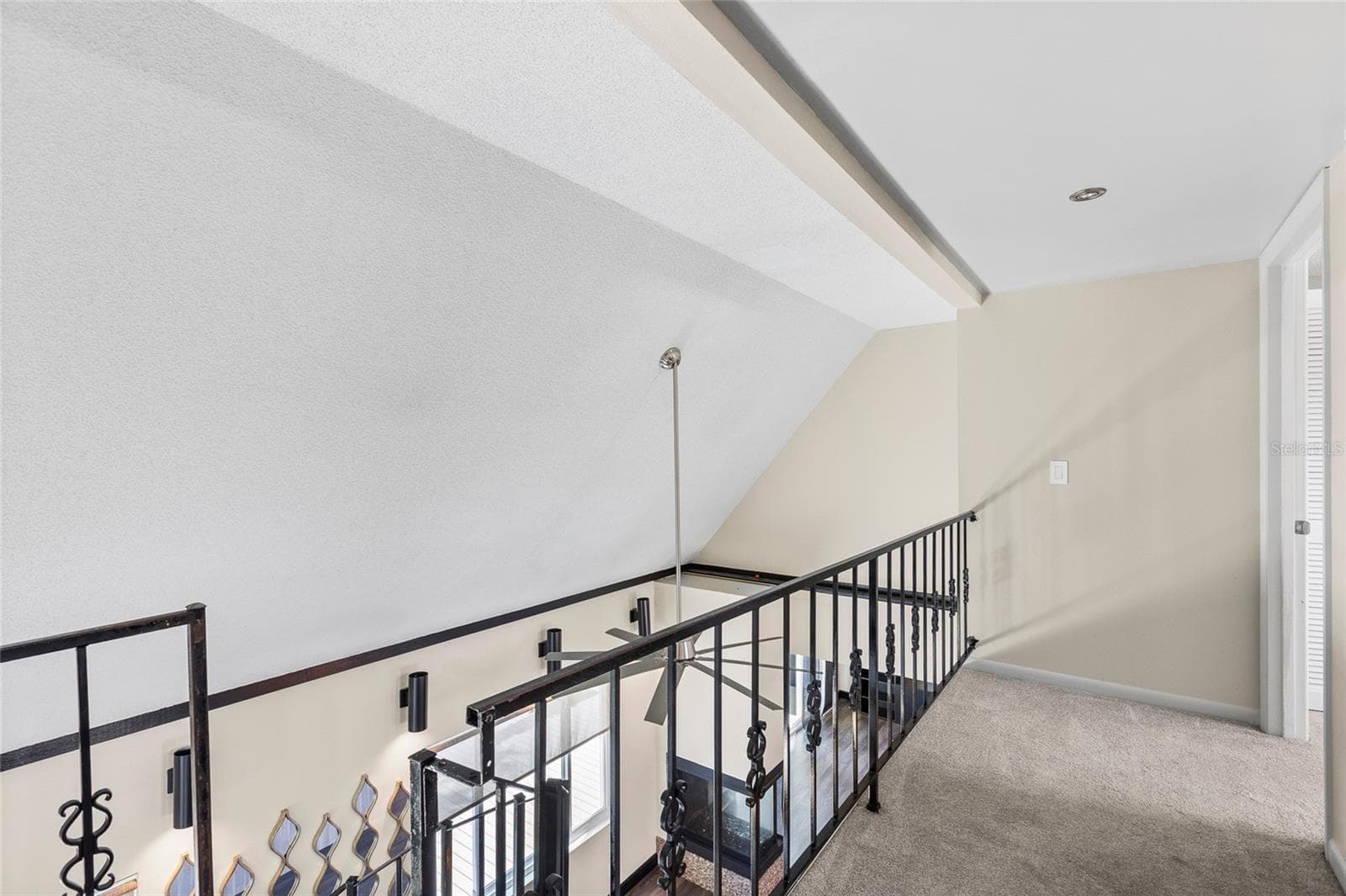 Single Family Residence at 18200 CYPRESS COVE LN, LUTZ, photo 33 of 74