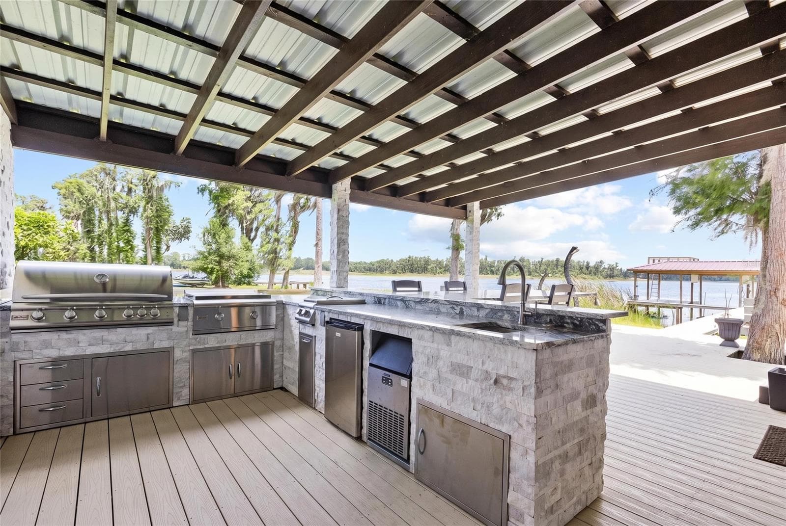 Single Family Residence at 18200 CYPRESS COVE LN, LUTZ, photo 47 of 74