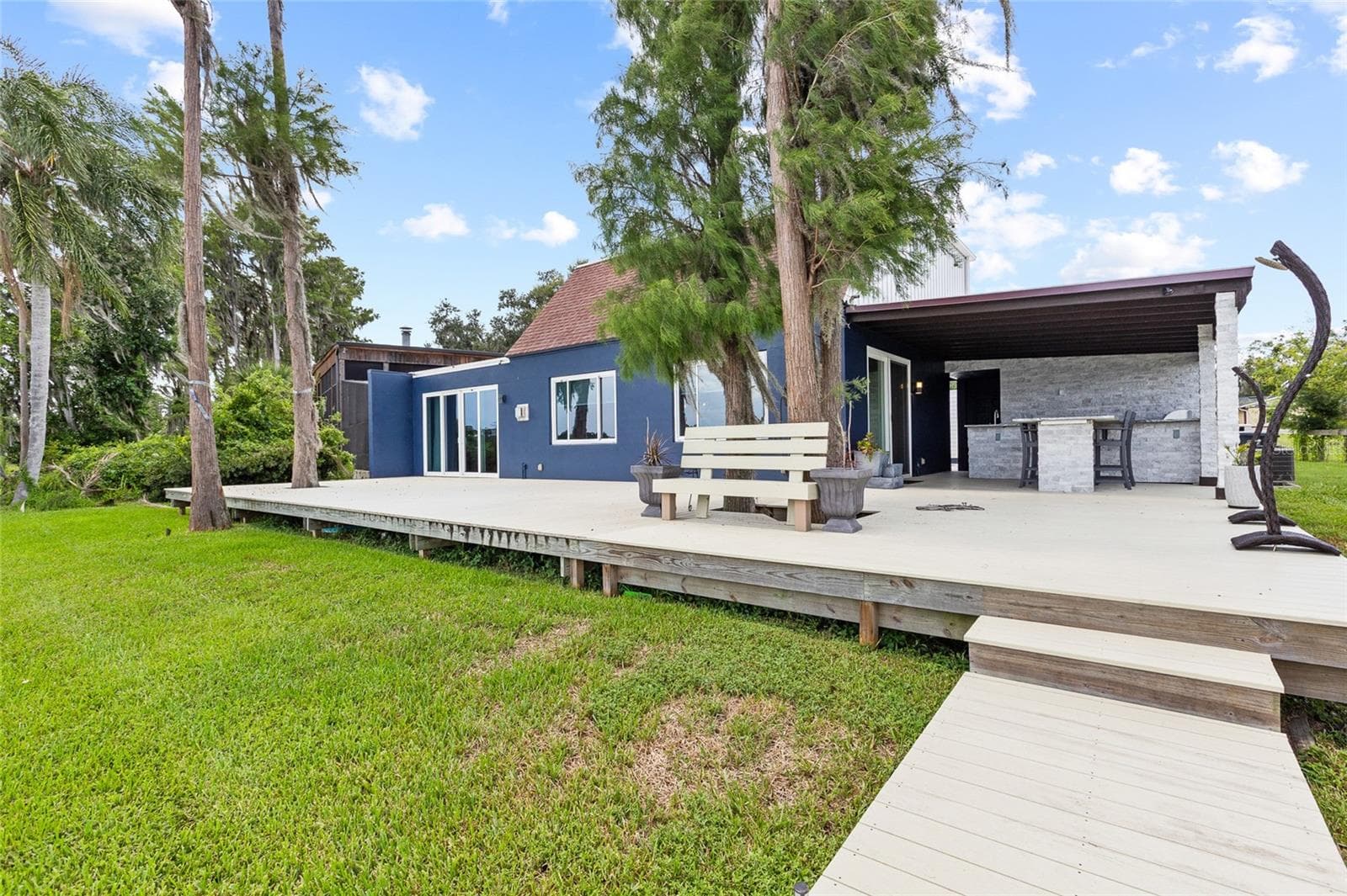 Single Family Residence at 18200 CYPRESS COVE LN, LUTZ, photo 56 of 74