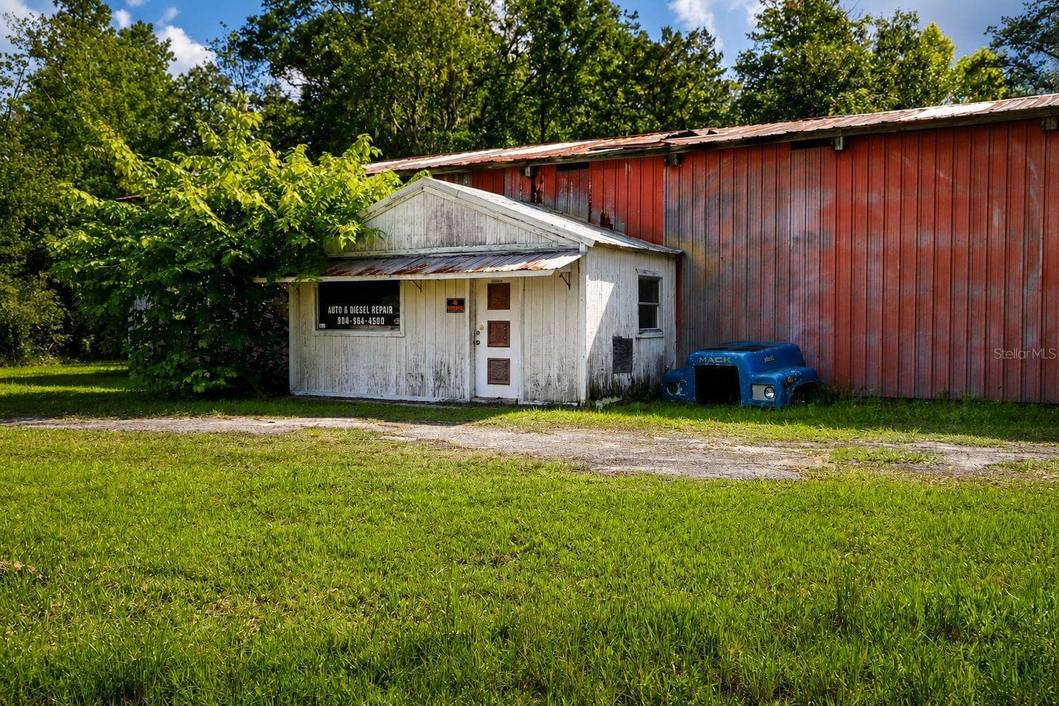 Mixed Use at 103 CONTAINER RD, STARKE, photo 2 of 17