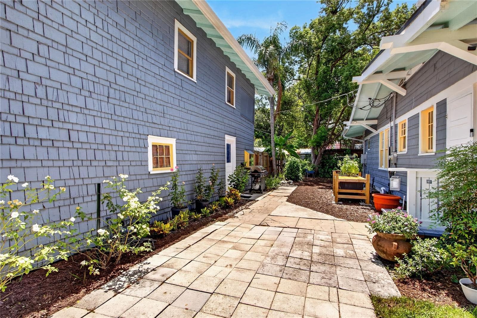 Single Family Residence at 1201 MAGNOLIA AVE, SANFORD, photo 6 of 53