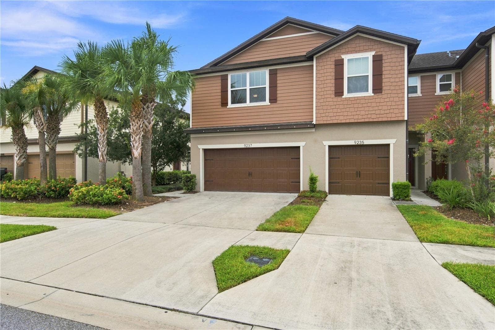 Townhouse at 9237 HILLCROFT DR, RIVERVIEW, photo 2 of 41