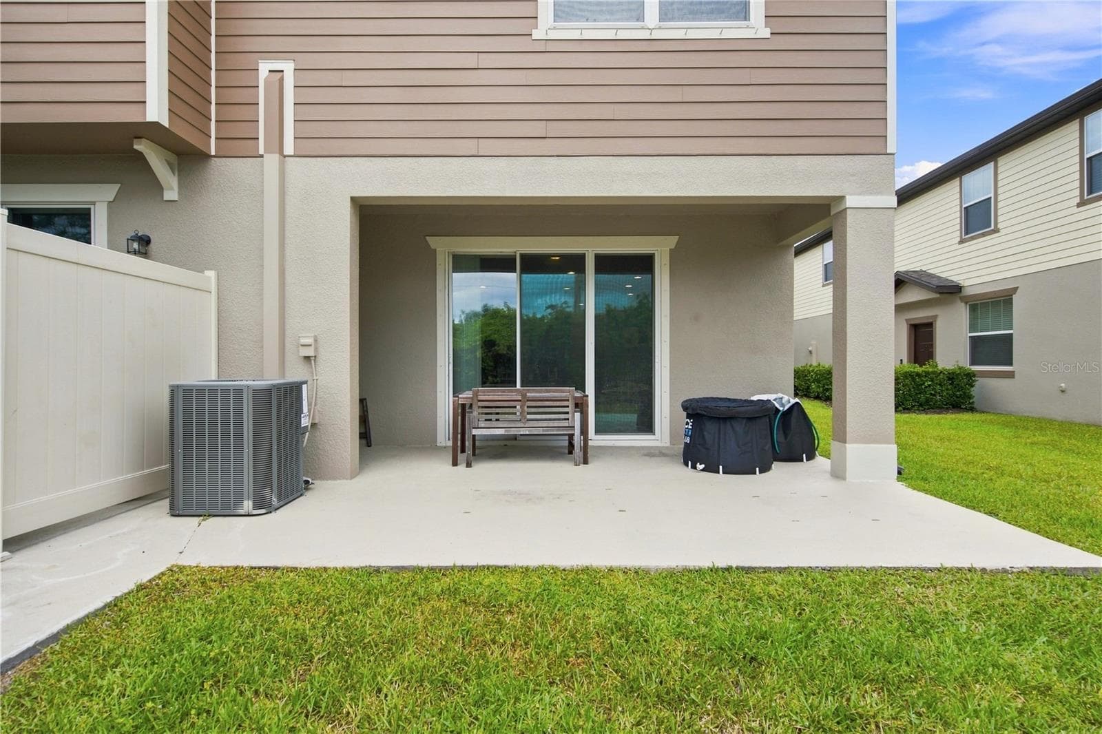Townhouse at 9237 HILLCROFT DR, RIVERVIEW, photo 6 of 41