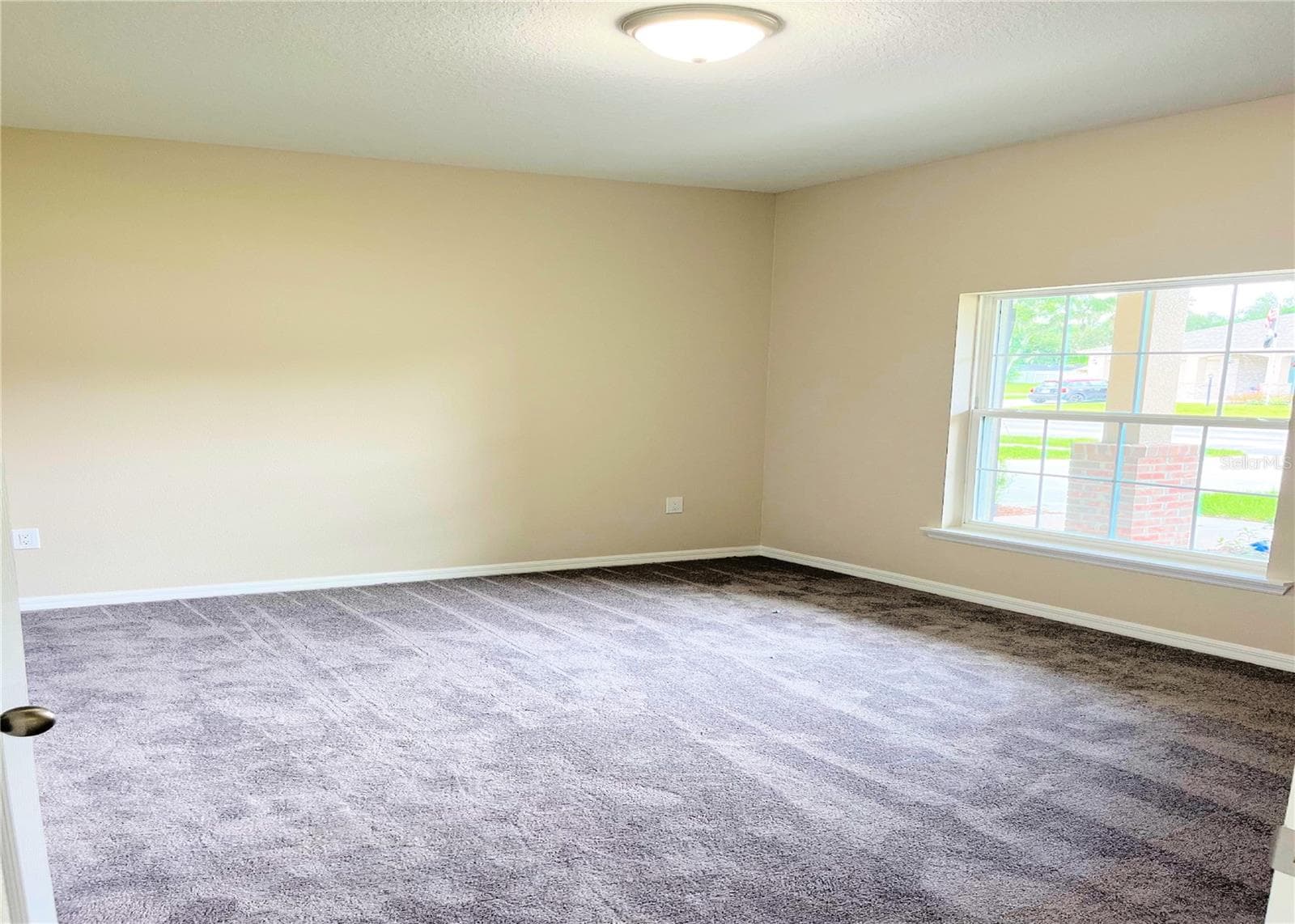 Single Family Residence at 411 SHANNON ESTATES CT, PLANT CITY, photo 12 of 17