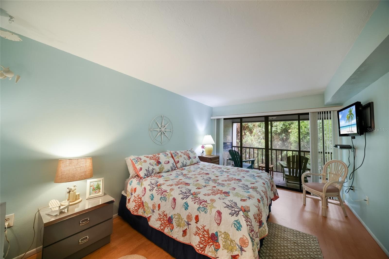 Primary Bedroom with ensuite bath - 3705 E BAY DR #115, HOLMES BEACH