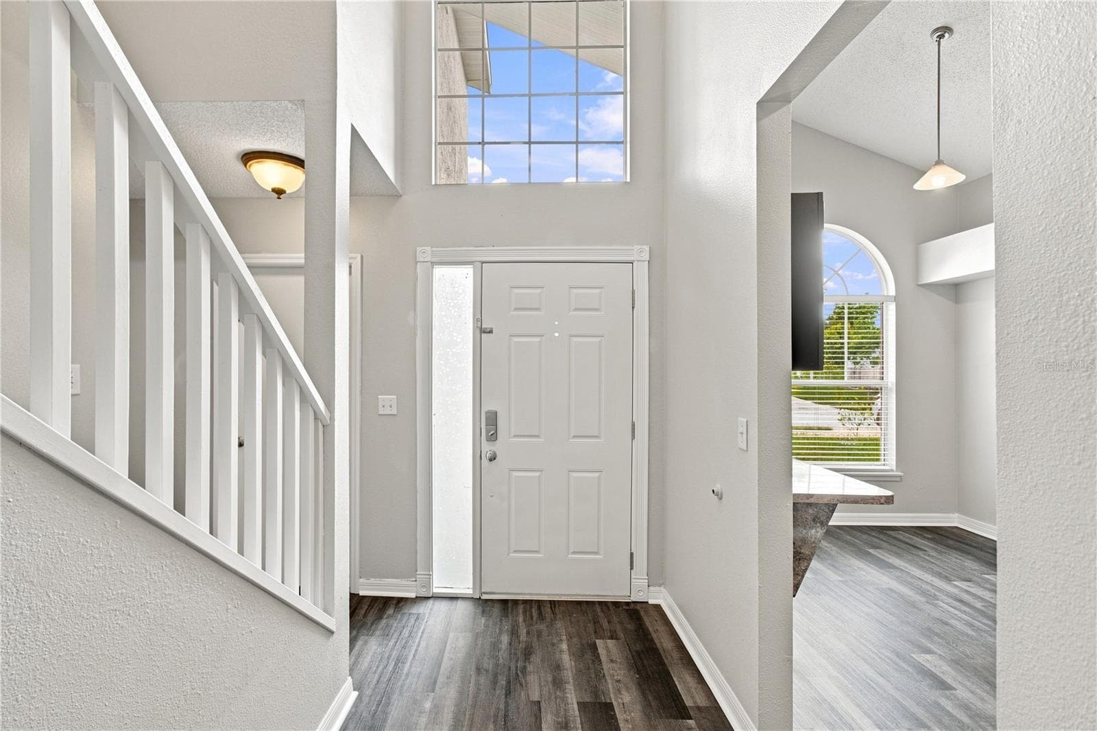 Front Entry - 13417 BEECHBERRY DR, RIVERVIEW