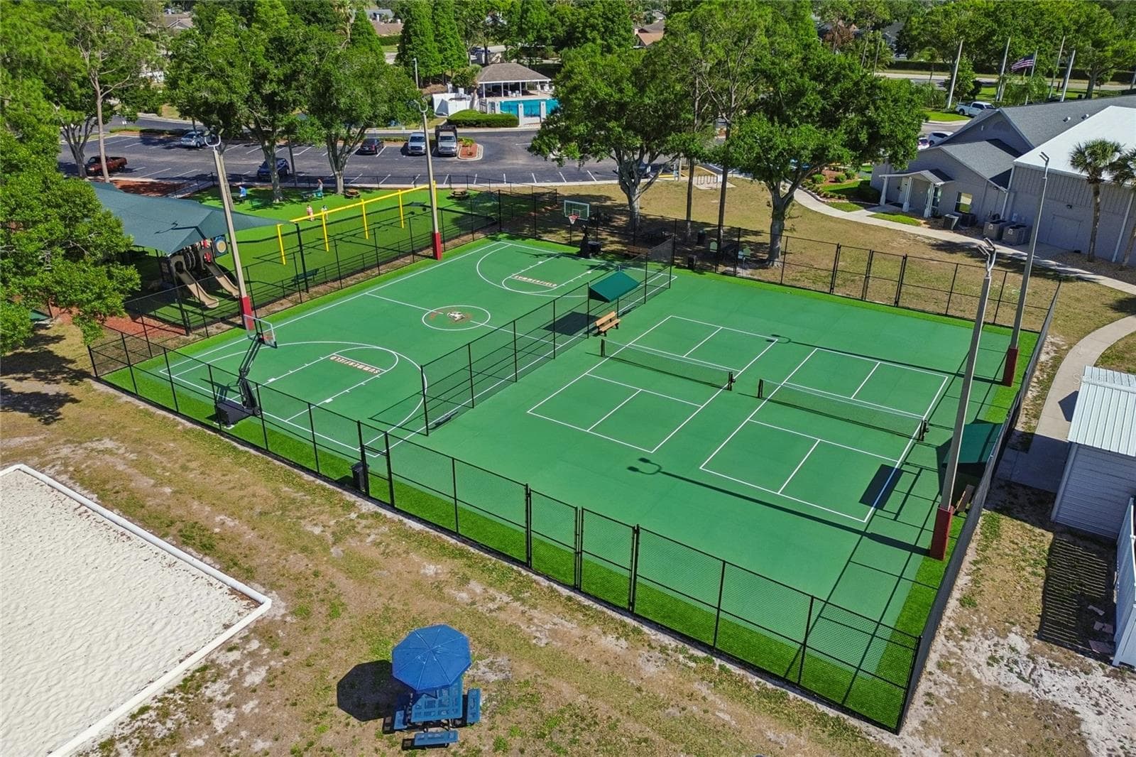 Basketball & Tennis Courts - 13417 BEECHBERRY DR, RIVERVIEW