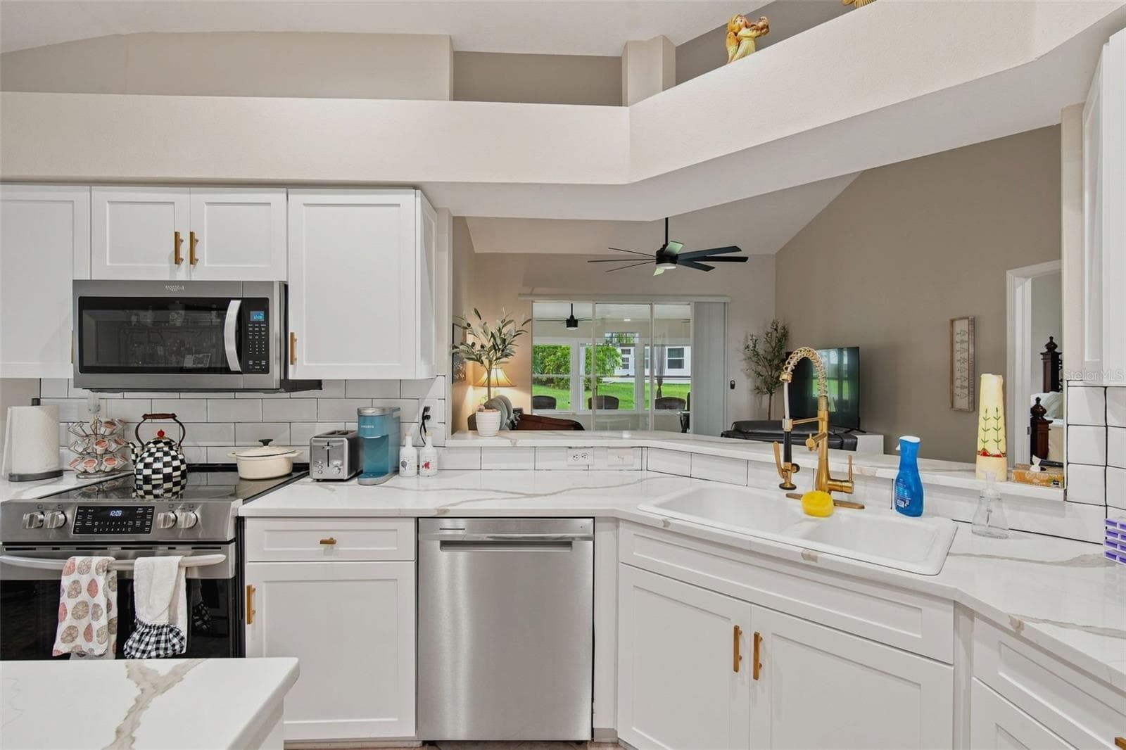Condominium at 1008 OTTER MILL WAY #18, SUN CITY CENTER, photo 15 of 50