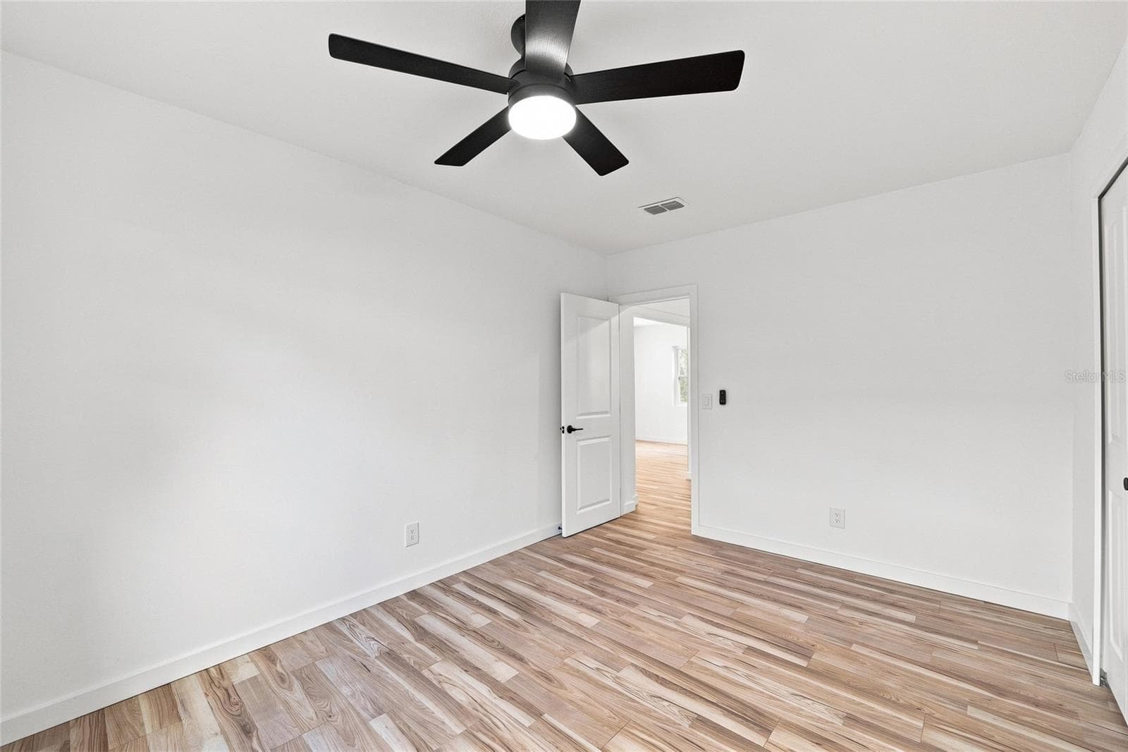Single Family Residence at 510 3RD AVE NE, LARGO, photo 19 of 33