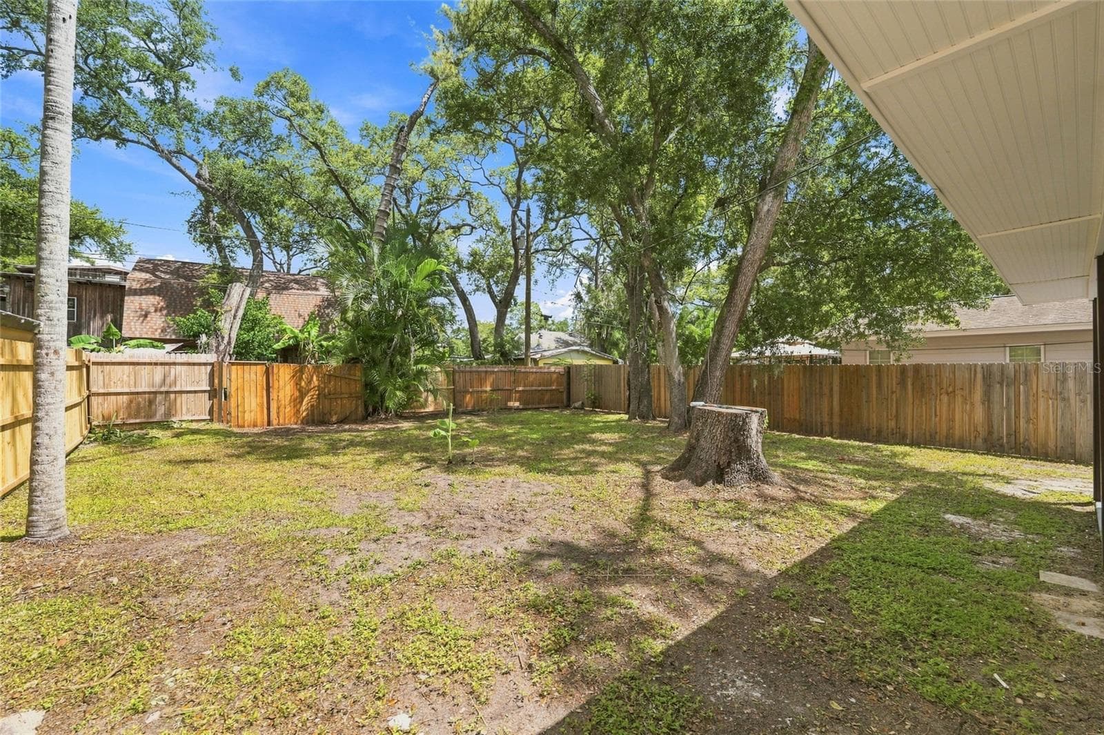 Single Family Residence at 510 3RD AVE NE, LARGO, photo 27 of 33