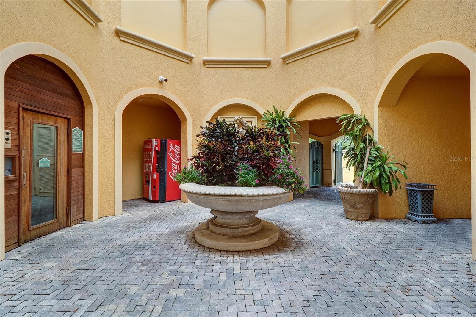 Condominium at 2741 VIA CIPRIANI #922B, CLEARWATER, photo 30 of 49