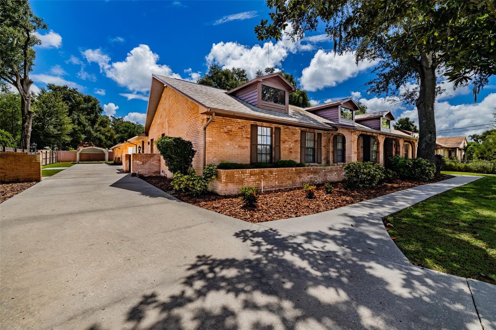 Single Family Residence at 501 BRYAN RD, BRANDON, photo 6 of 40