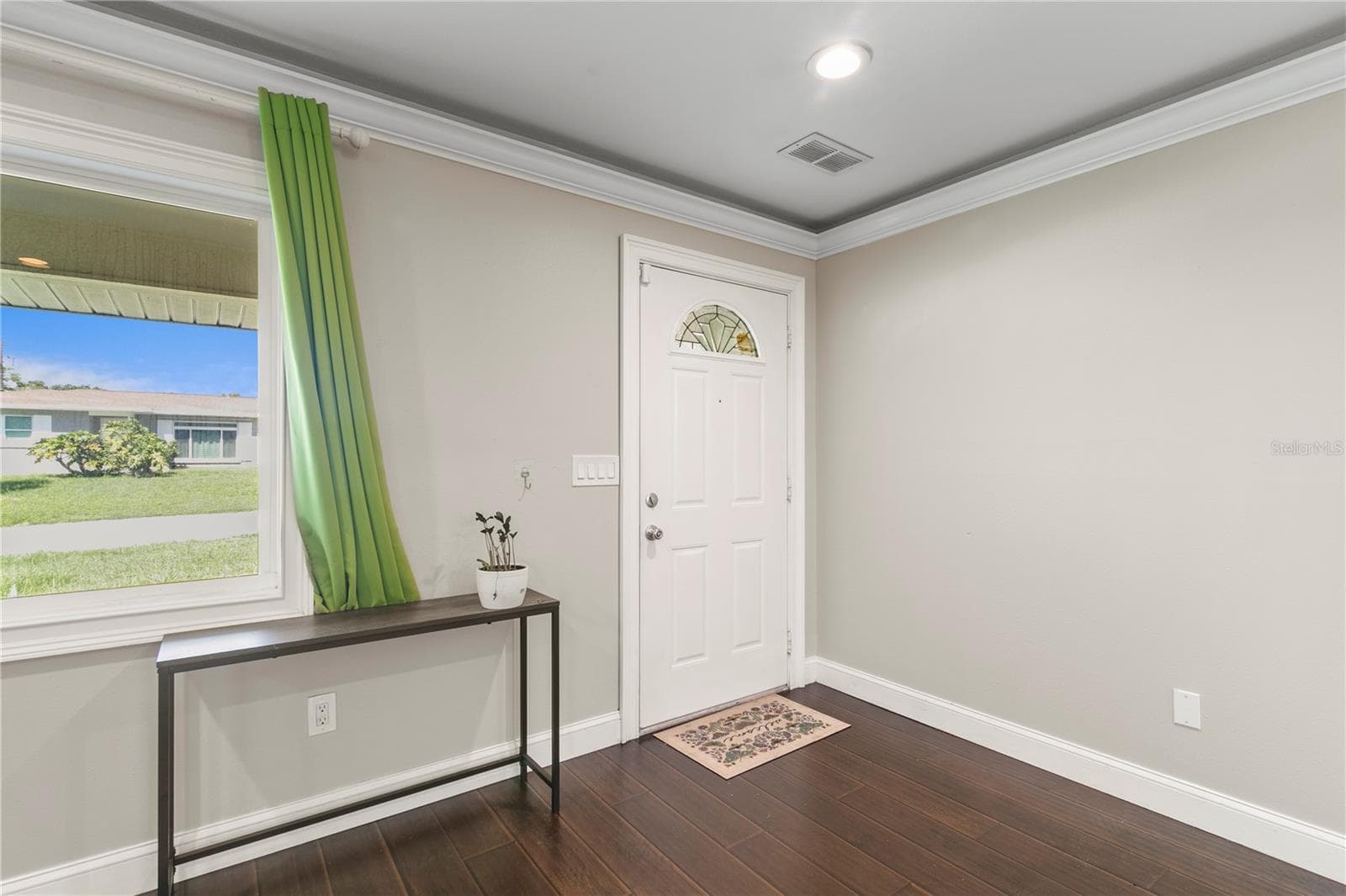 Single Family Residence at 1009 WOODLEY RD, CLEARWATER, photo 3 of 27