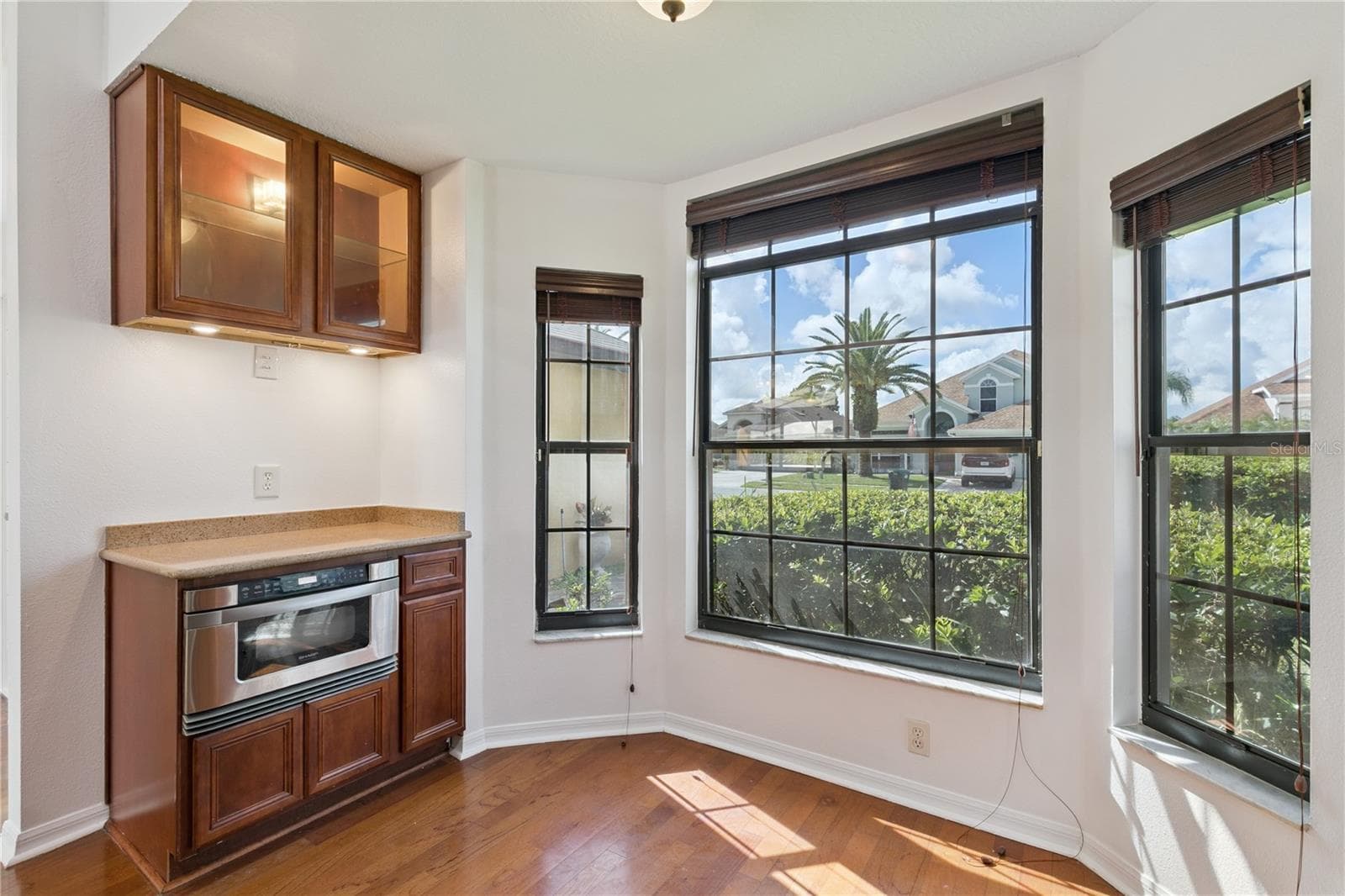 Single Family Residence at 509 HARDWOOD CIR, ORLANDO, photo 9 of 69
