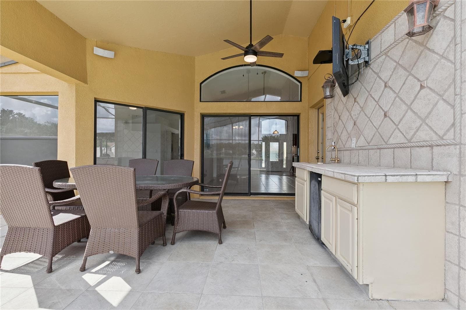 Single Family Residence at 509 HARDWOOD CIR, ORLANDO, photo 42 of 69