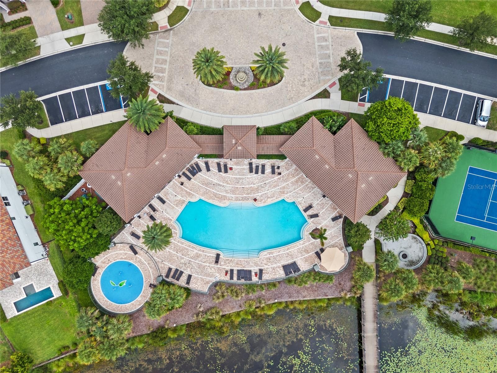 Resort-Style Community Pool - 11244 LEMON LK, ORLANDO