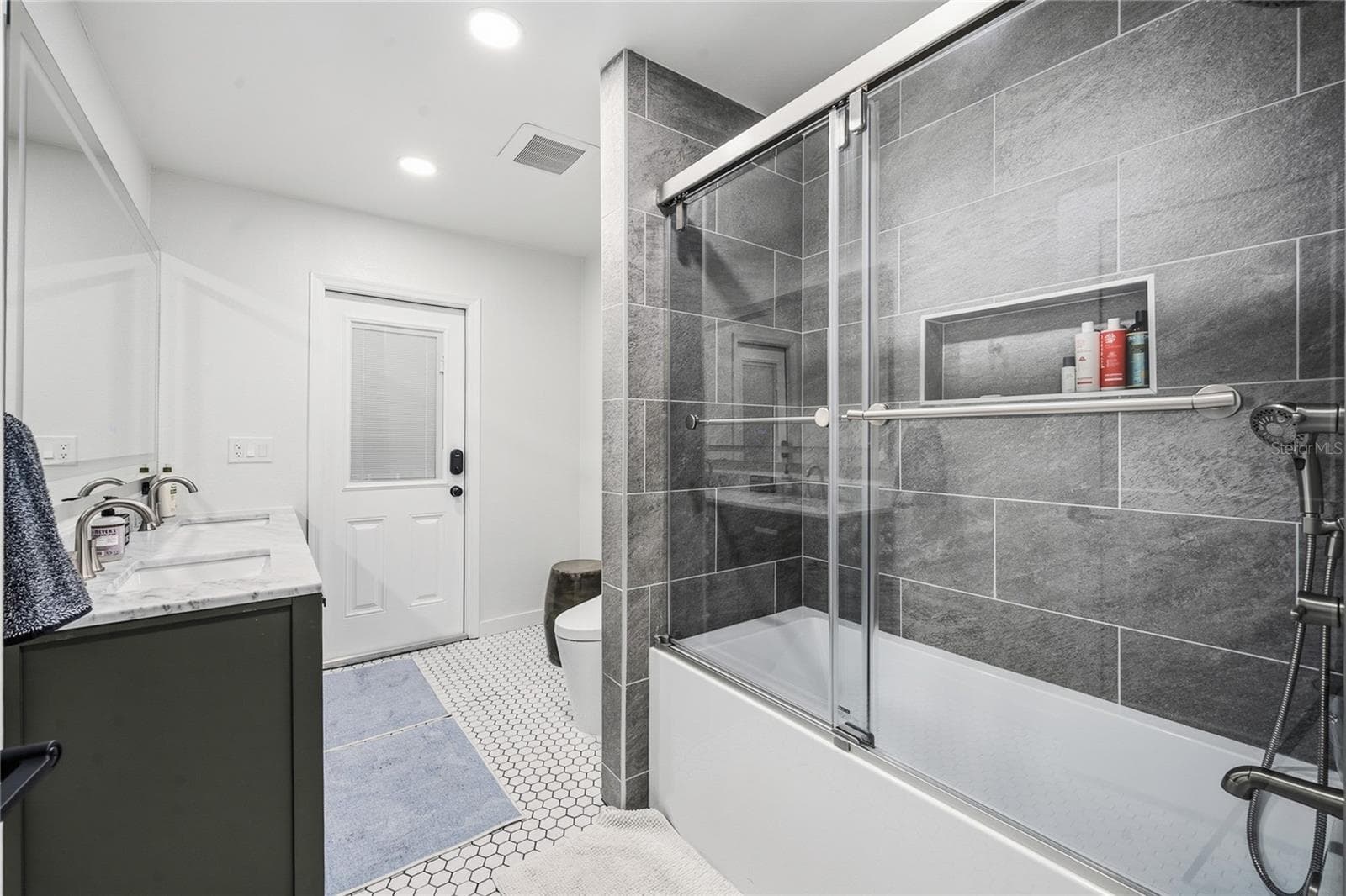 Single Family Residence at 4039 COOL WATER CT, WINTER PARK, photo 33 of 52