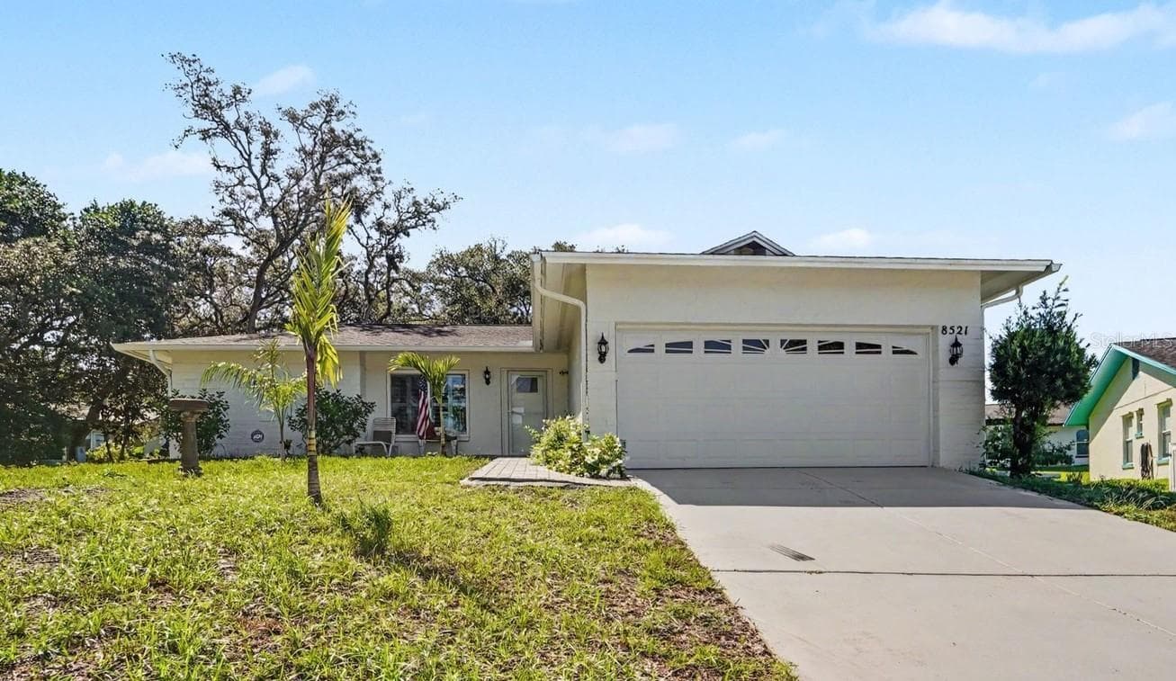 8521 CEDARVIEW CT