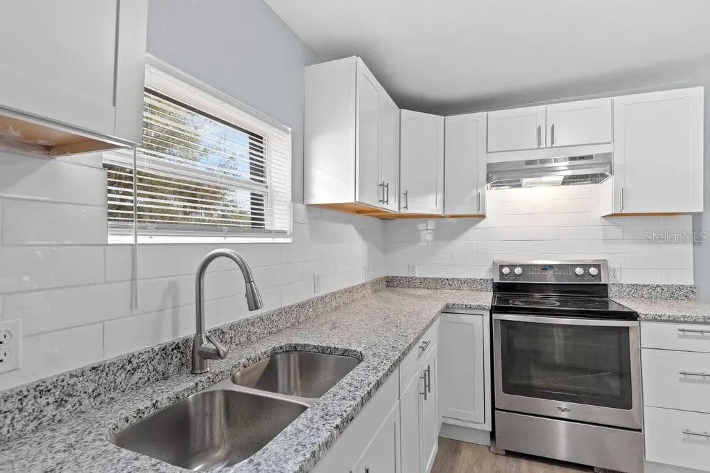Single Family Residence at 515 S CHARLESTON AVE, FORT MEADE, photo 13 of 30