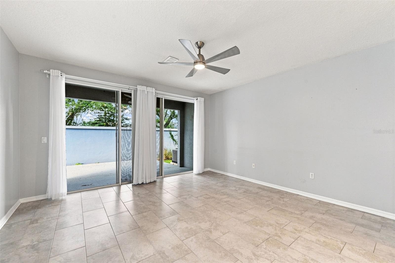 Living Room - 6030 PARKSIDE MEADOW DR, TAMPA
