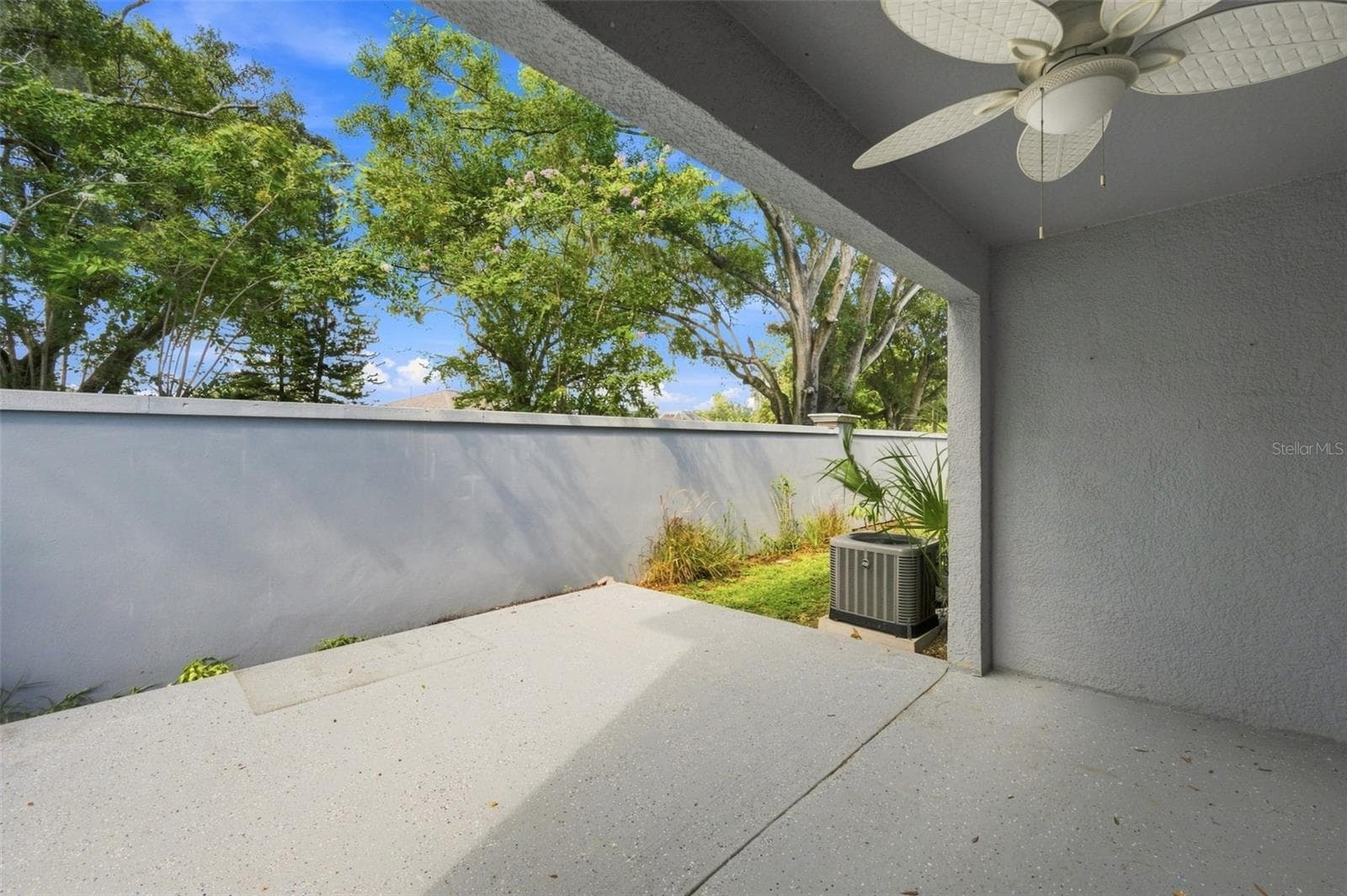 Covered Lanai w/ Extended Patio - 6030 PARKSIDE MEADOW DR, TAMPA
