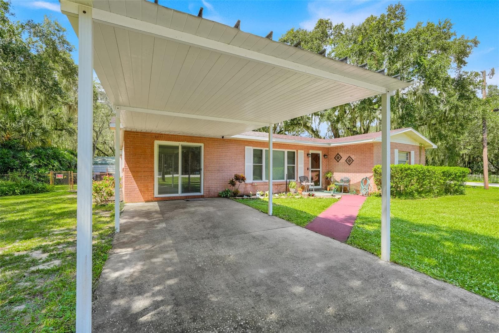 Single Family Residence at 11031 W BEACH PKWY, LAKE WALES, photo 7 of 45