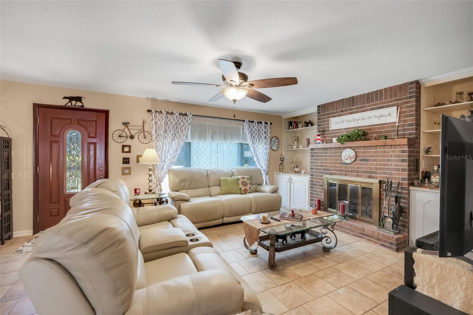 Single Family Residence at 11031 W BEACH PKWY, LAKE WALES, photo 9 of 45