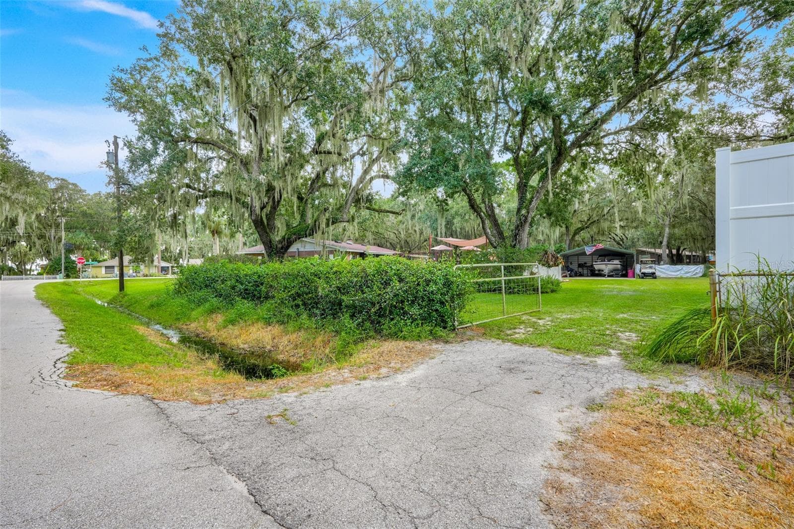 Single Family Residence at 11031 W BEACH PKWY, LAKE WALES, photo 43 of 45