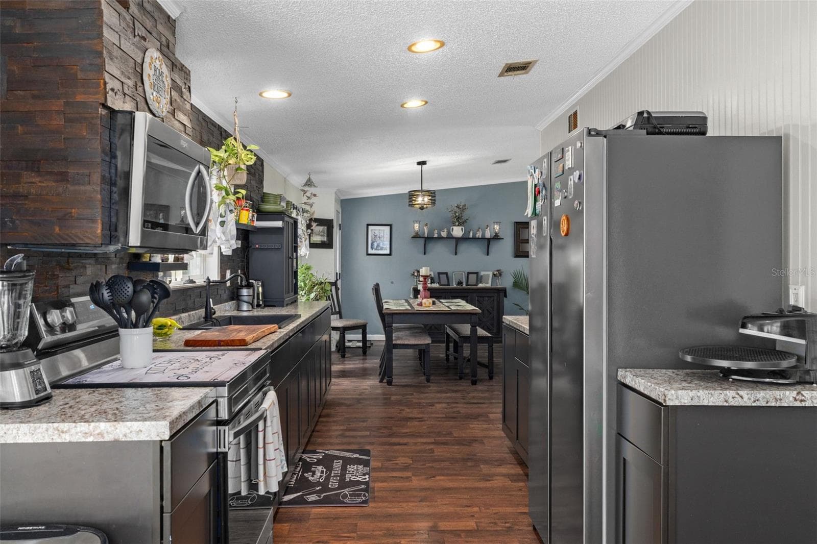 Manufactured Home at 7495 SW 155TH ST, DUNNELLON, photo 13 of 39