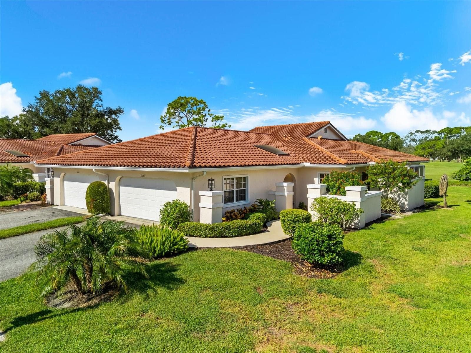 Villa at 7306 GOLF POINTE CIR, SARASOTA, photo 48 of 76