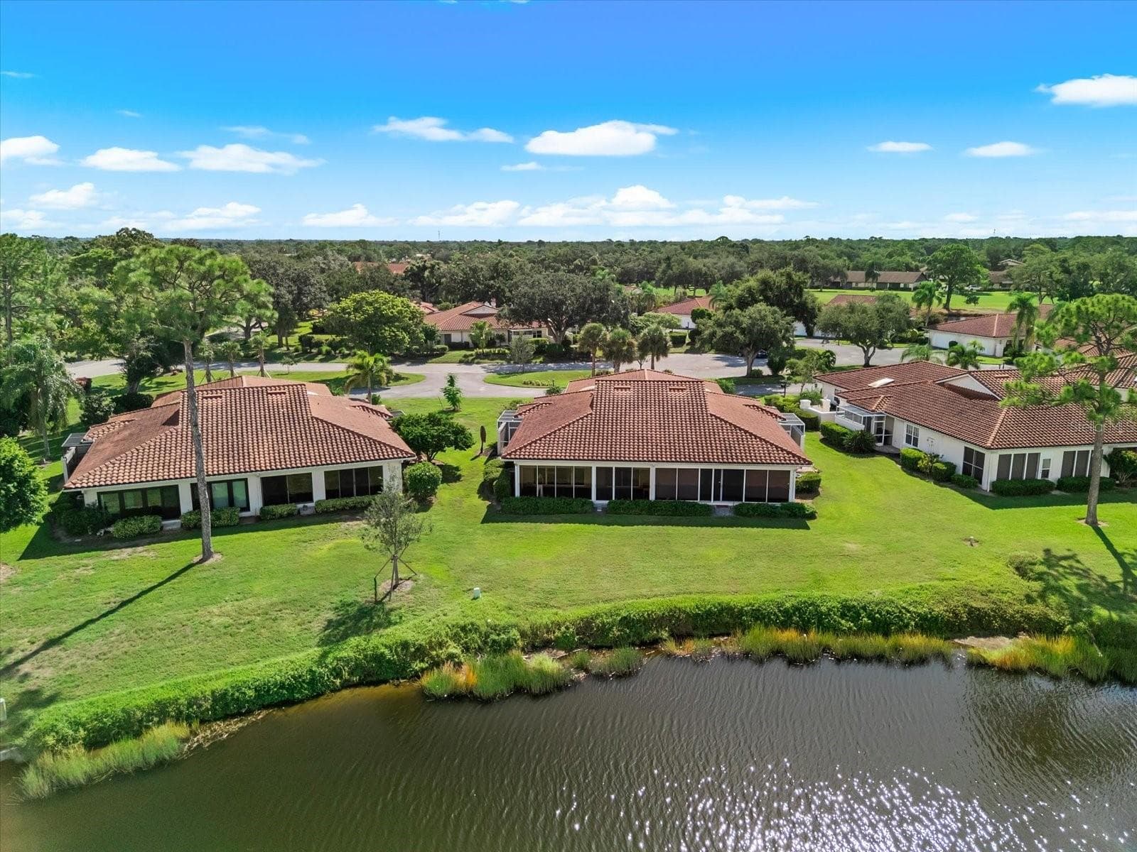 Villa at 7306 GOLF POINTE CIR, SARASOTA, photo 61 of 76