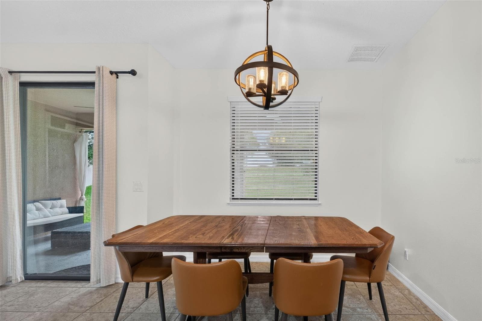 Dining Room - 810 WOODS LANDING DR, MINNEOLA