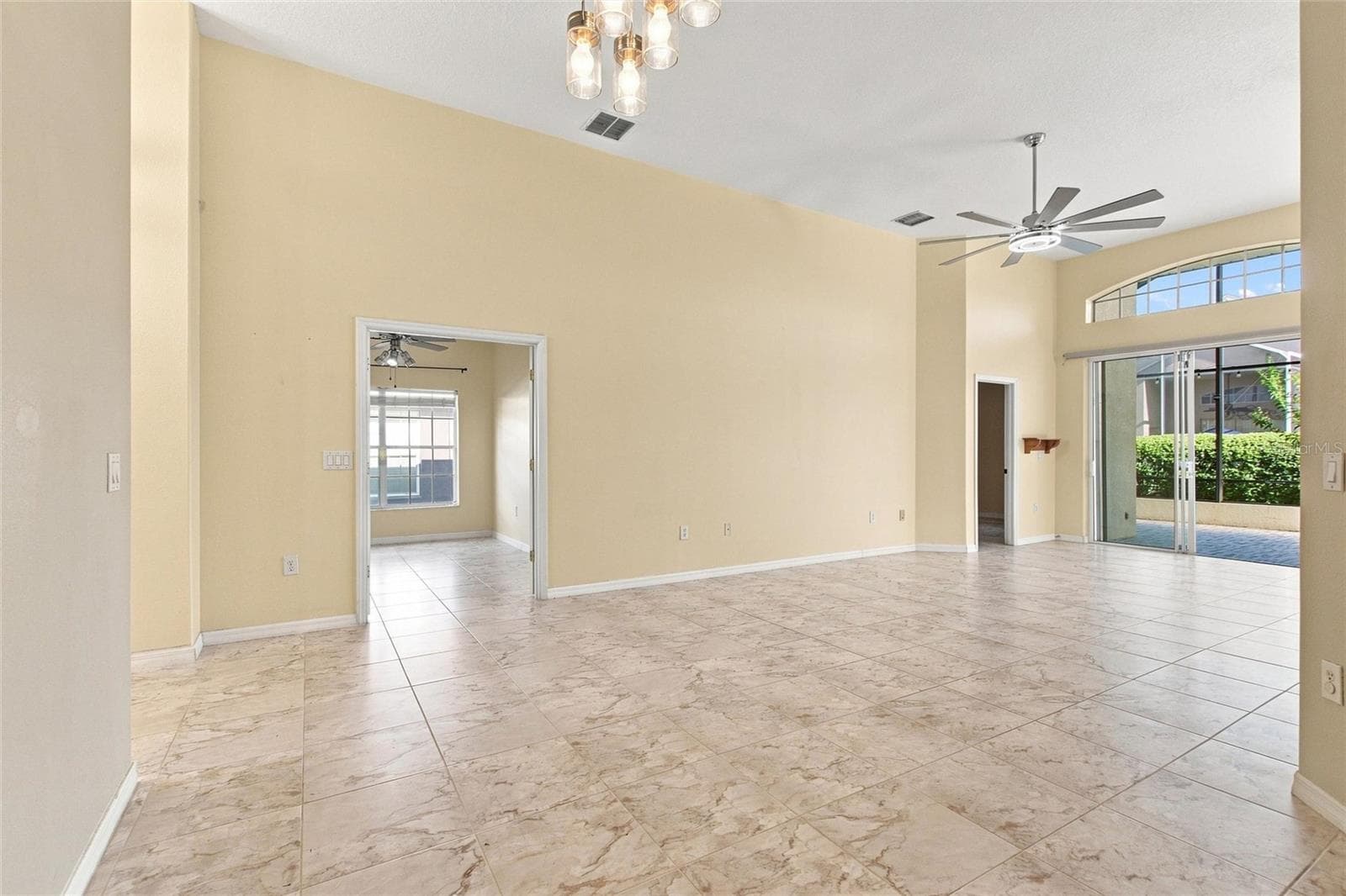 Single Family Residence at 140 MOSS LN, DAVENPORT, photo 14 of 74